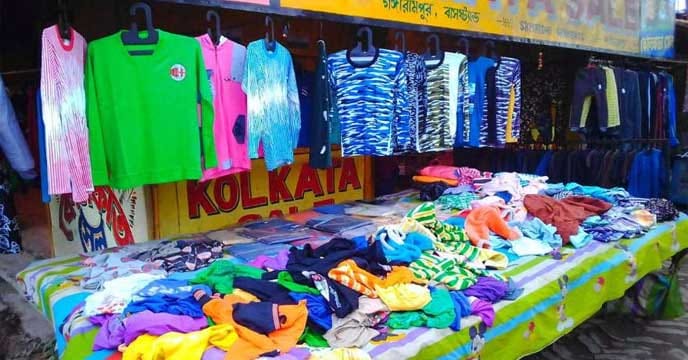 South Dinajpur's winter clothing market is bustling at the beginning of winter