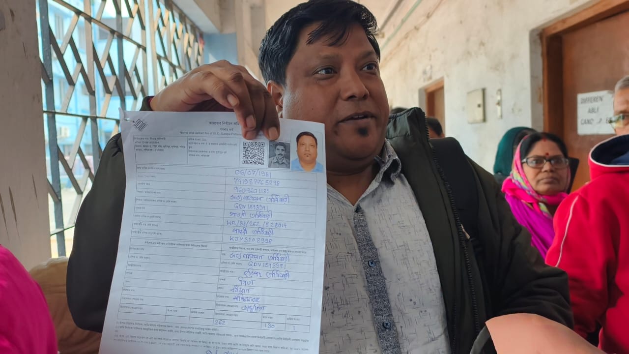 Hearing on flaws in the photo, voters in trouble.