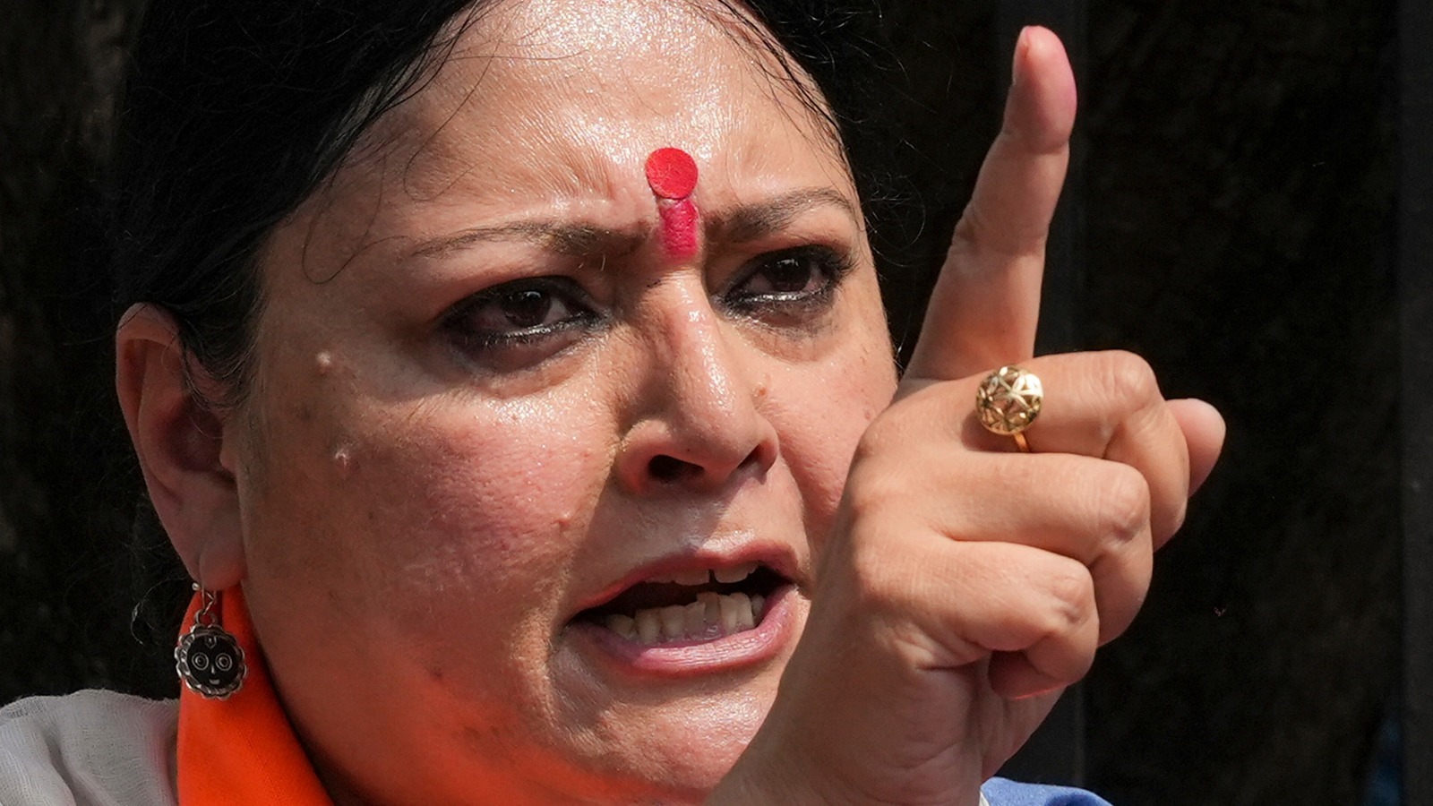 Agnimitra's surprise raid at Balighat to stop illegal sand smuggling