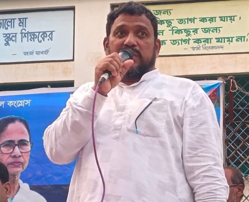 Who is the Trinamool candidate in Domkale? Kamruzzaman's name in discussion